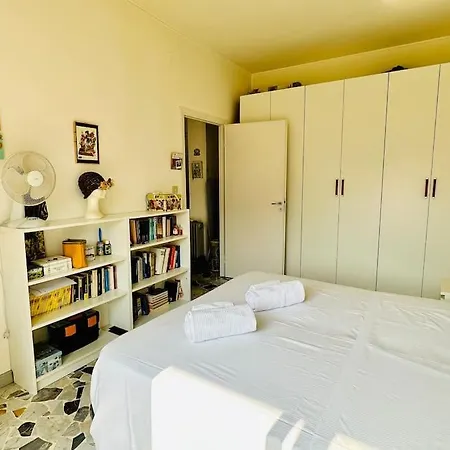 Apartament Eroi - *